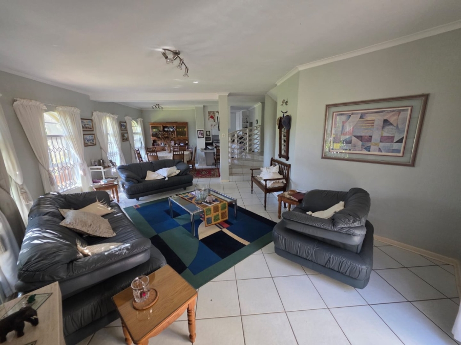 4 Bedroom Property for Sale in Wavecrest Eastern Cape